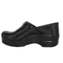 Dansko Professional Clog in Floral Tooled Black - women -Shop Premium Outlets Sales 1b641acb27a44a0b9bd3264ce086b696 b5edb043 8a59 4547 aedb 7e363315534f 1080x