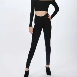 Zeynep Arcay Sheer Crop Knit Top in Black - women -Shop Premium Outlets Sales 2ccc59edacdf454a994933803c3d6754 1080x