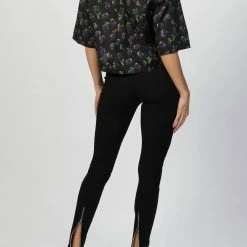 Msgm Printed Cropped Blouse in Black - women -Shop Premium Outlets Sales 33ccb984ec414a4c993bc9dc223b4829 1080x