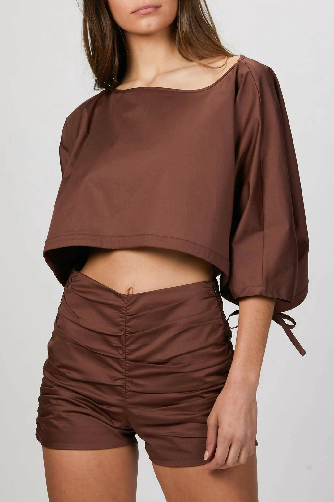 Zeynep Arcay Oversized Crop Top in Brown - women 6 Zeynep Arcay Oversized Crop Top in Brown - women - Image 4