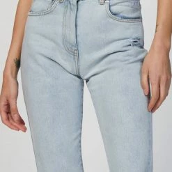 Msgm Ripped-Detailing Cropped Jeans in Light Blue - women -Shop Premium Outlets Sales 6f75bbb4121241a791aebd7ba1cb803d 1080x