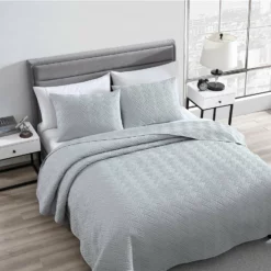 The Nesting Company Willow 3 Piece Quilt Set