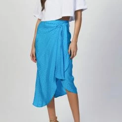 Msgm Open-Back Cropped T-Shirt in White - women -Shop Premium Outlets Sales eecdf120141948468ce0efe58646013a 1080x